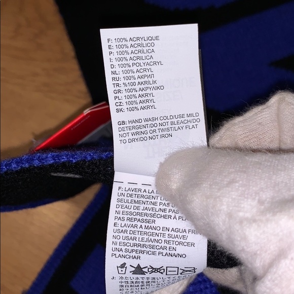 NWT The North Face Logo Scarf - Black/ Blue - Picture 11 of 13